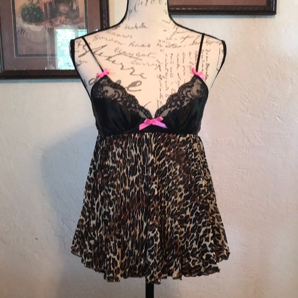 Betsey Johnson Other - 🔴 5/$15 BETSTY JOHNSON  LEOPARD